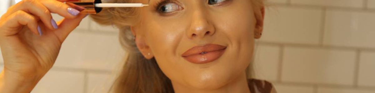 girl makeup eye lashes